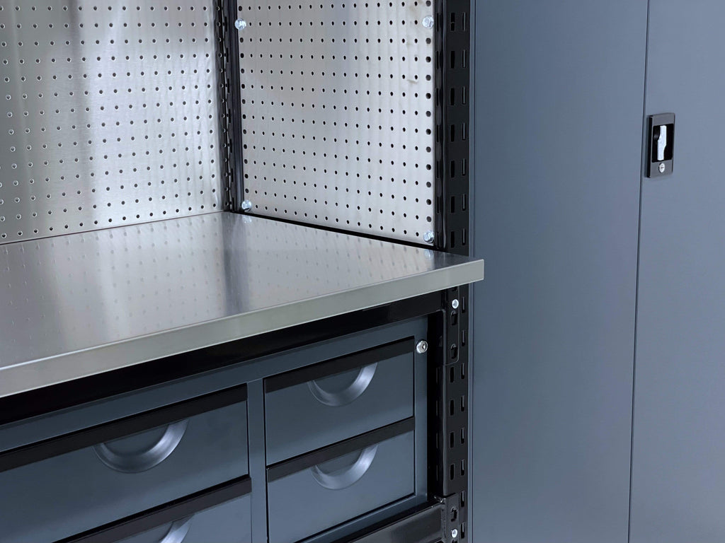 Brand Module 10 with Overhead Cabinets - Fully Loaded Aluminium